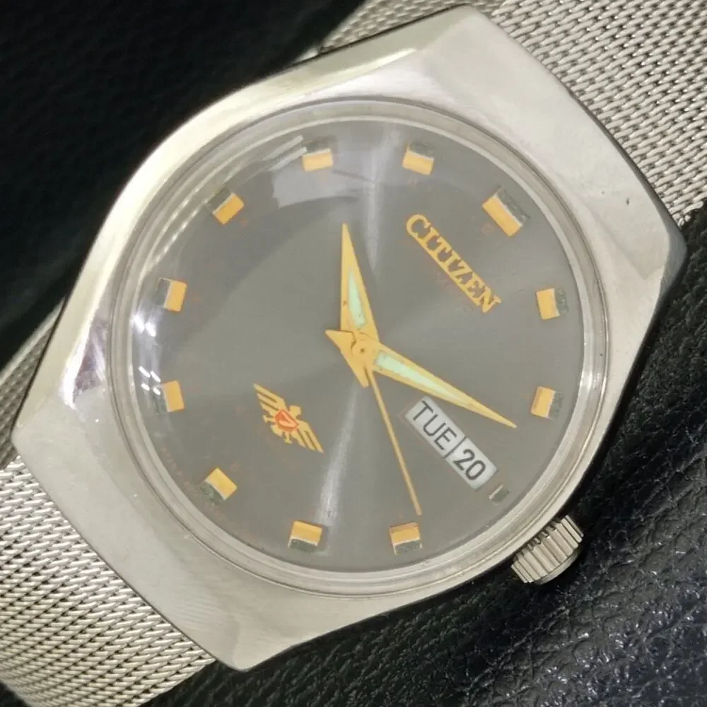 Vintage 1973 Citizen Automatic Mens Silver Watch W/daydate & Gold accents